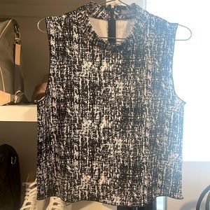 Vince Camuto fashion top